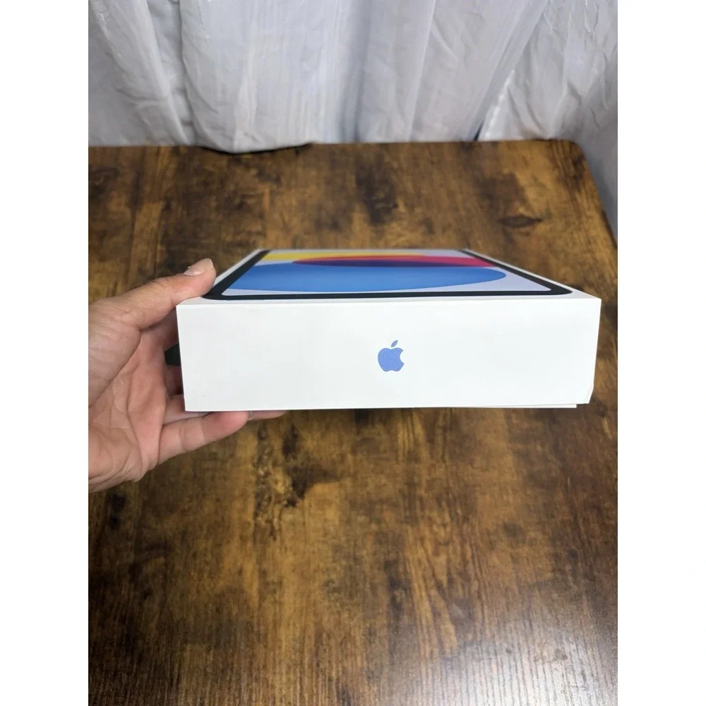 Apple iPad A16 Model A3354 ‎ 128 GB EMPTY BOX ONLY blue